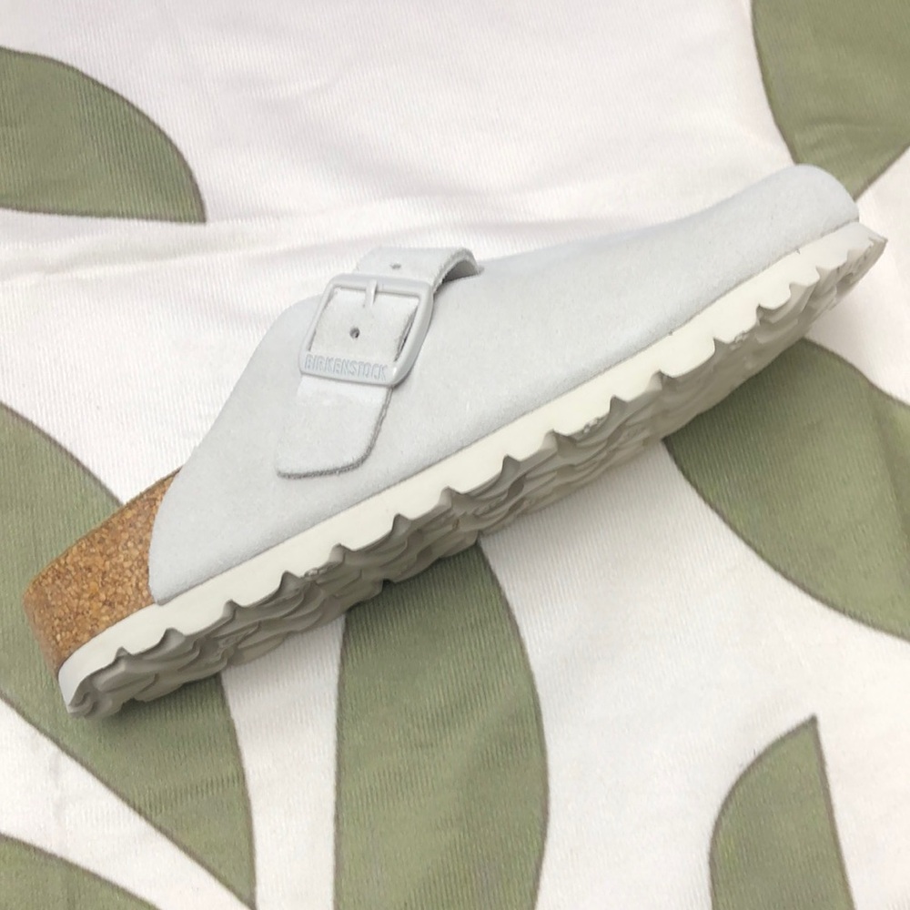 NWT Women's White Suede Birkenstock Boston Shoes - Narrow Fit - Picture 5 of 8
